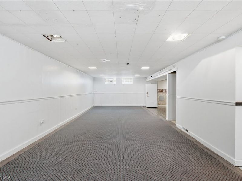 902 Colonel Drive , Cleveland, OH 44109 Photo 31