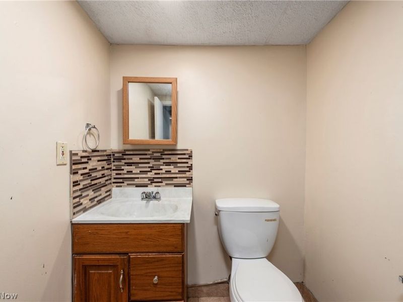 902 Colonel Drive , Cleveland, OH 44109 Photo 38