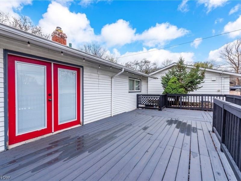 902 Colonel Drive , Cleveland, OH 44109 Photo 8