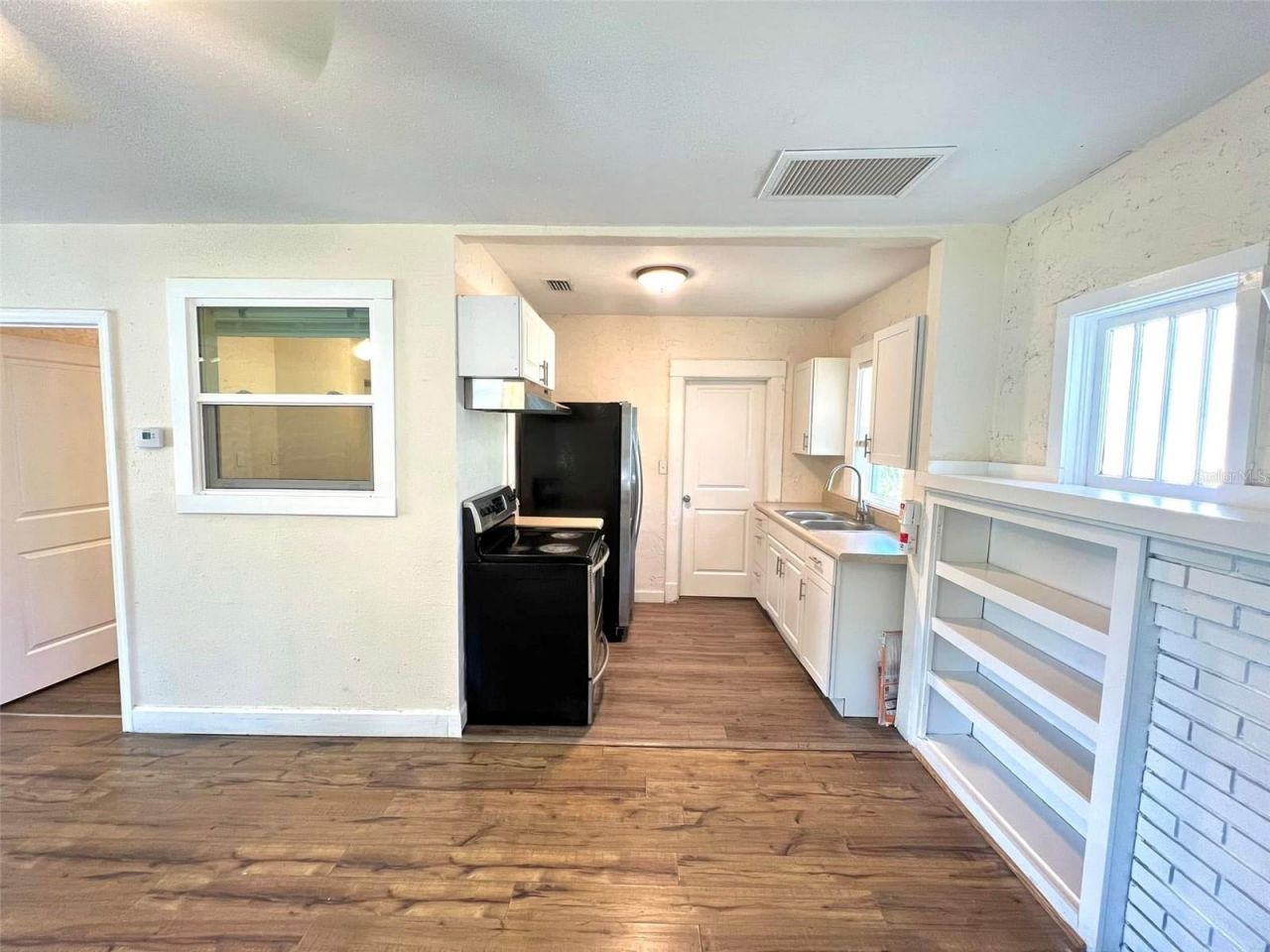 1529 12th Street S, Unit A, Saint Petersburg, FL 33705 Photo