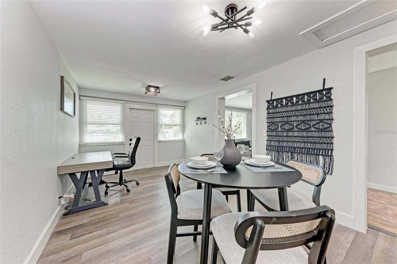 339 Suwanee Avenue, Sarasota, FL 34243 Photo