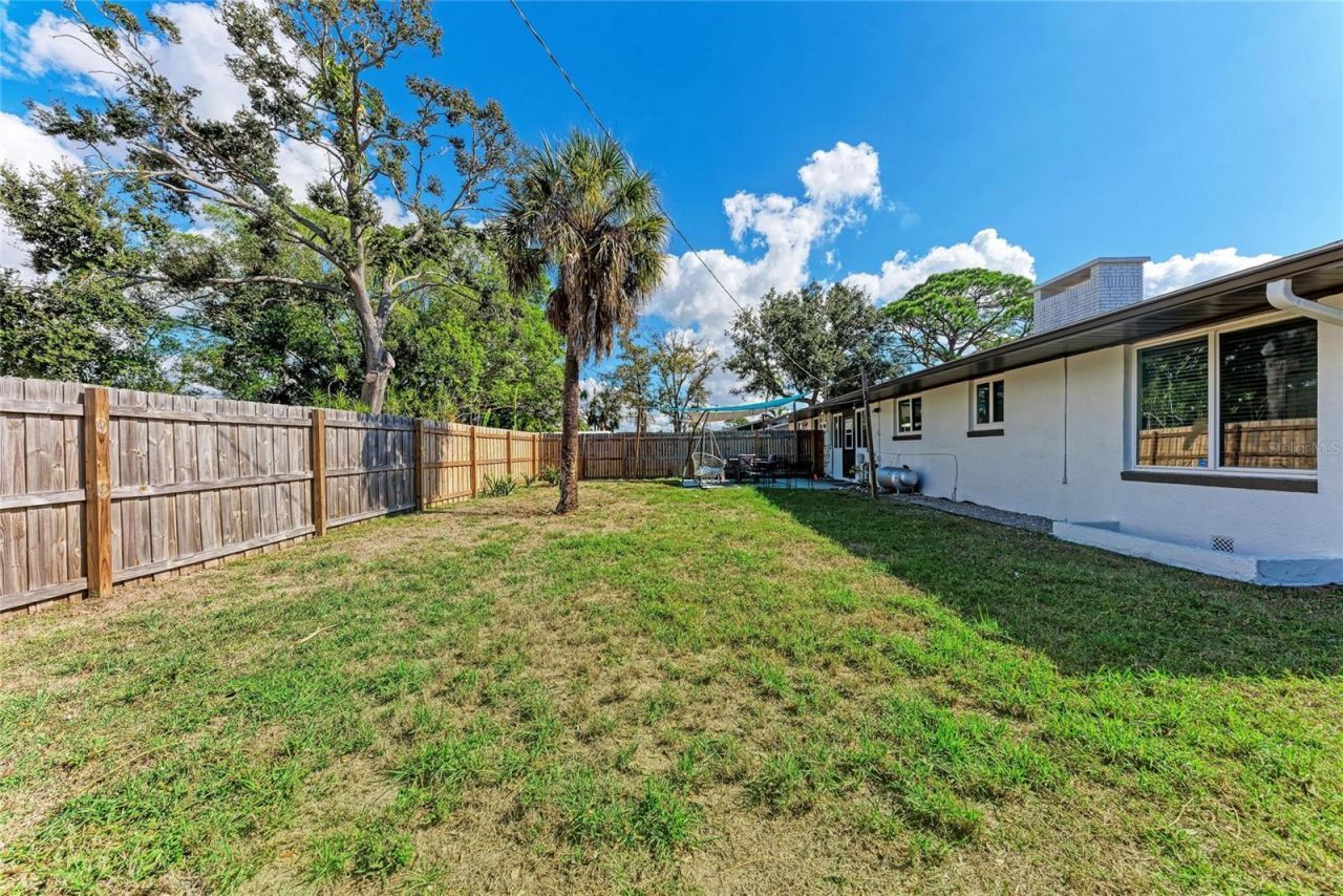 339 Suwanee Avenue, Sarasota, FL 34243 Photo