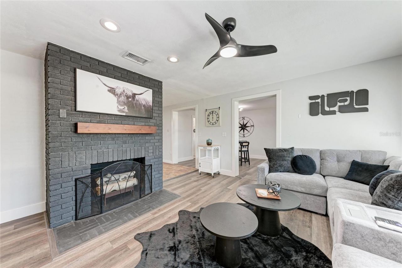 339 Suwanee Avenue, Sarasota, FL 34243 Photo