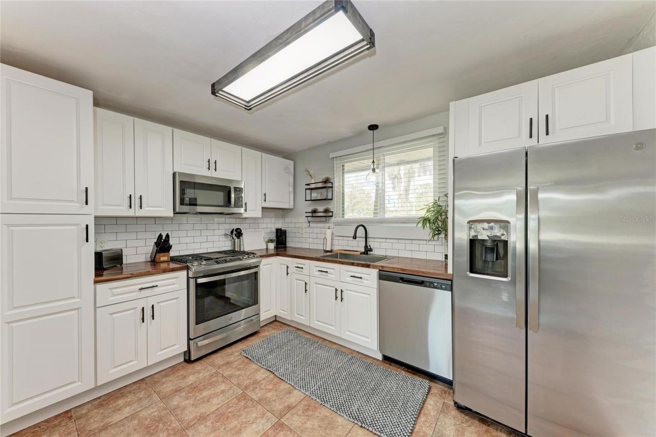 339 Suwanee Avenue, Sarasota, FL 34243 Photo