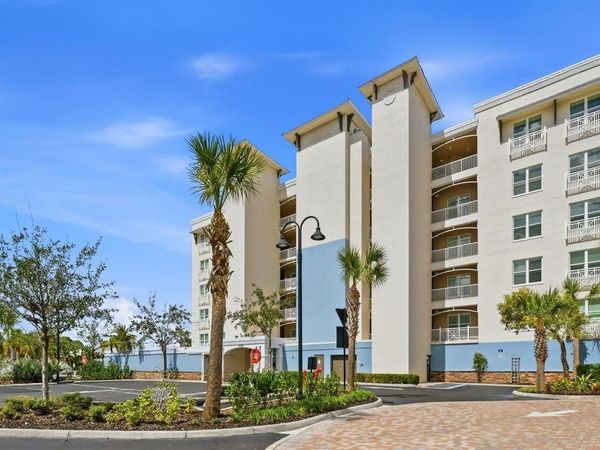 10530 BOARDWALK LOOP, Unit 503, LAKEWOOD RANCH, FL 34202