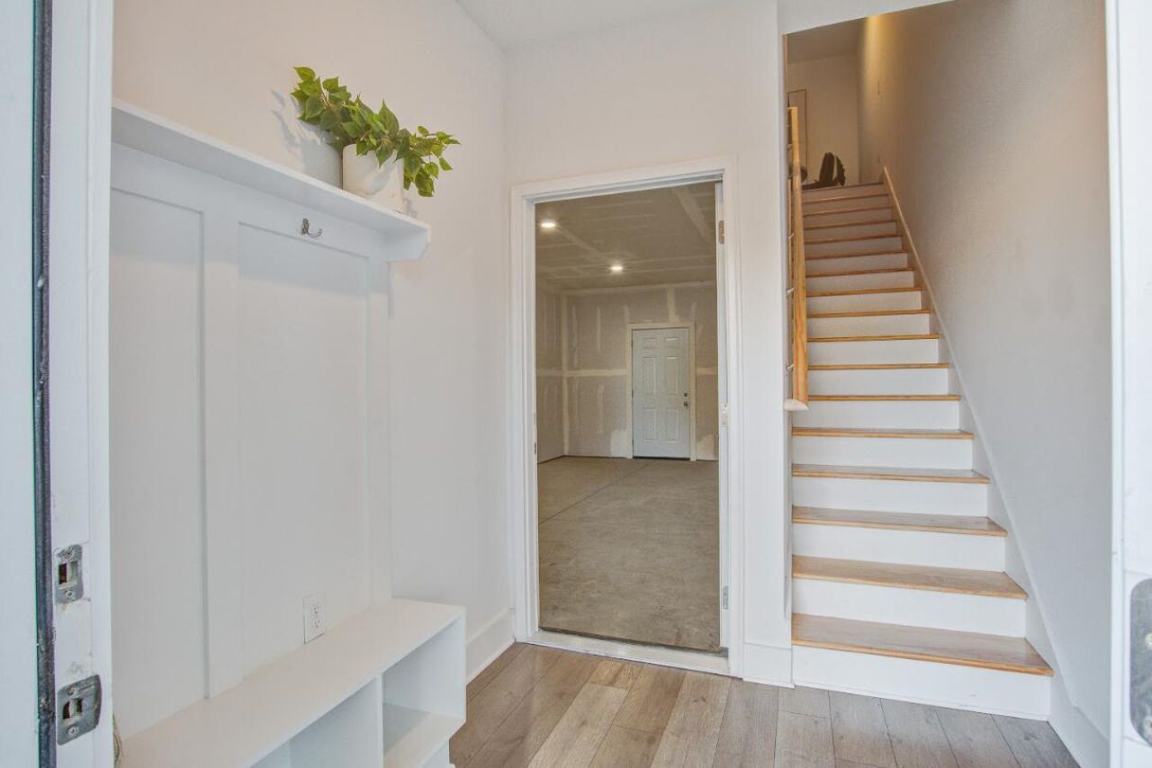 2161 W Jimtown Drive Photo 7