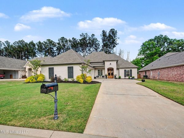 729 Bearing Way, Brandon, MS 39047