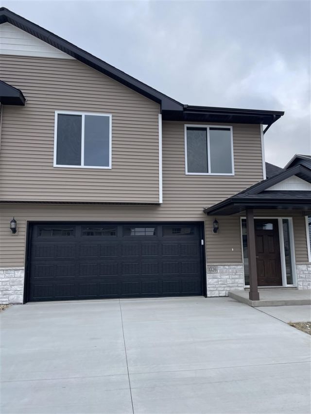 858 Armands Ln, Tiffin, IA 52340 Main Photo