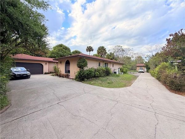 3661 11th AVE SW, NAPLES, FL 34117