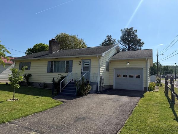 601 James Street, New Martinsville, WV 26155