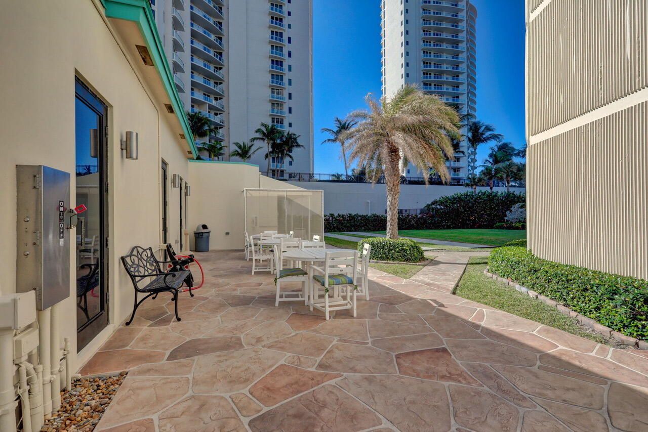 2800 N Ocean Drive, Unit B-14-d, Singer Island, FL 33404 Photo