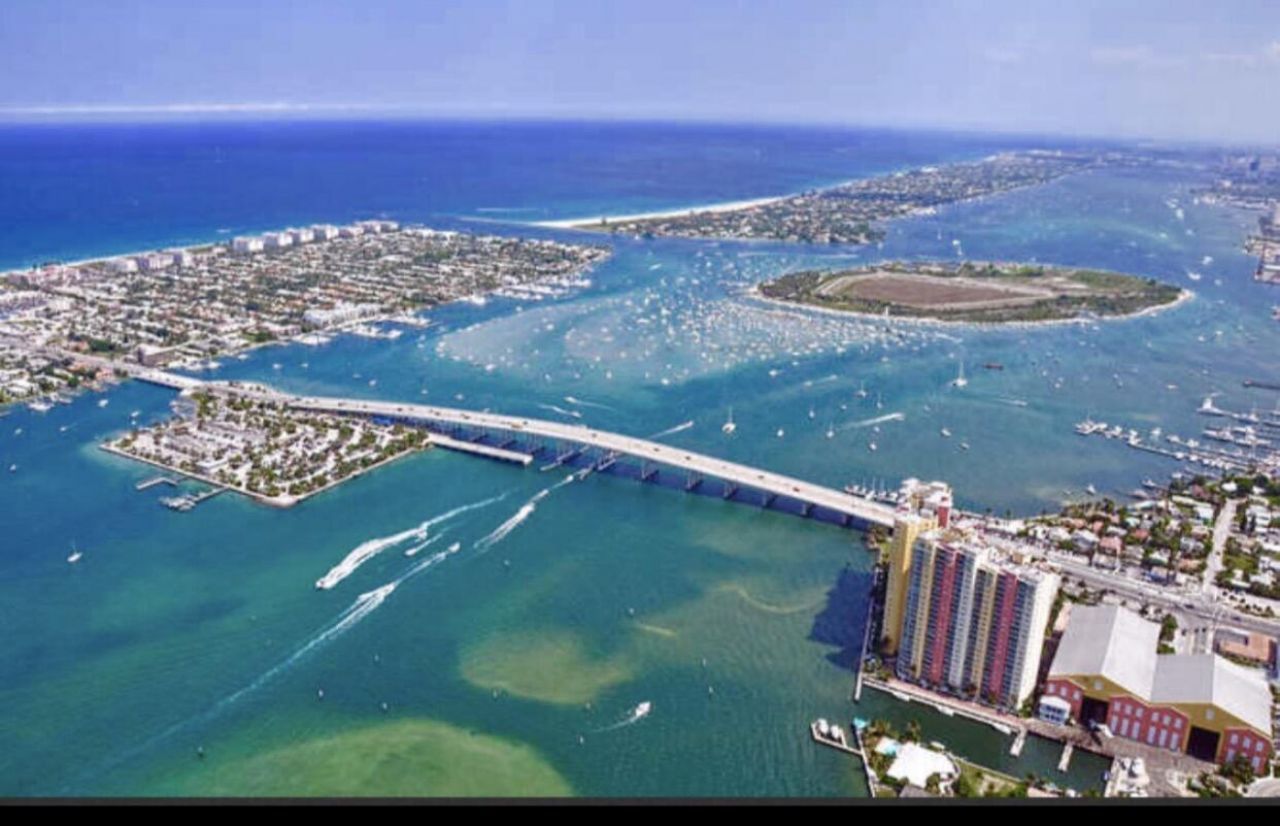 2800 N Ocean Drive, Unit B-14-d, Singer Island, FL 33404 Photo