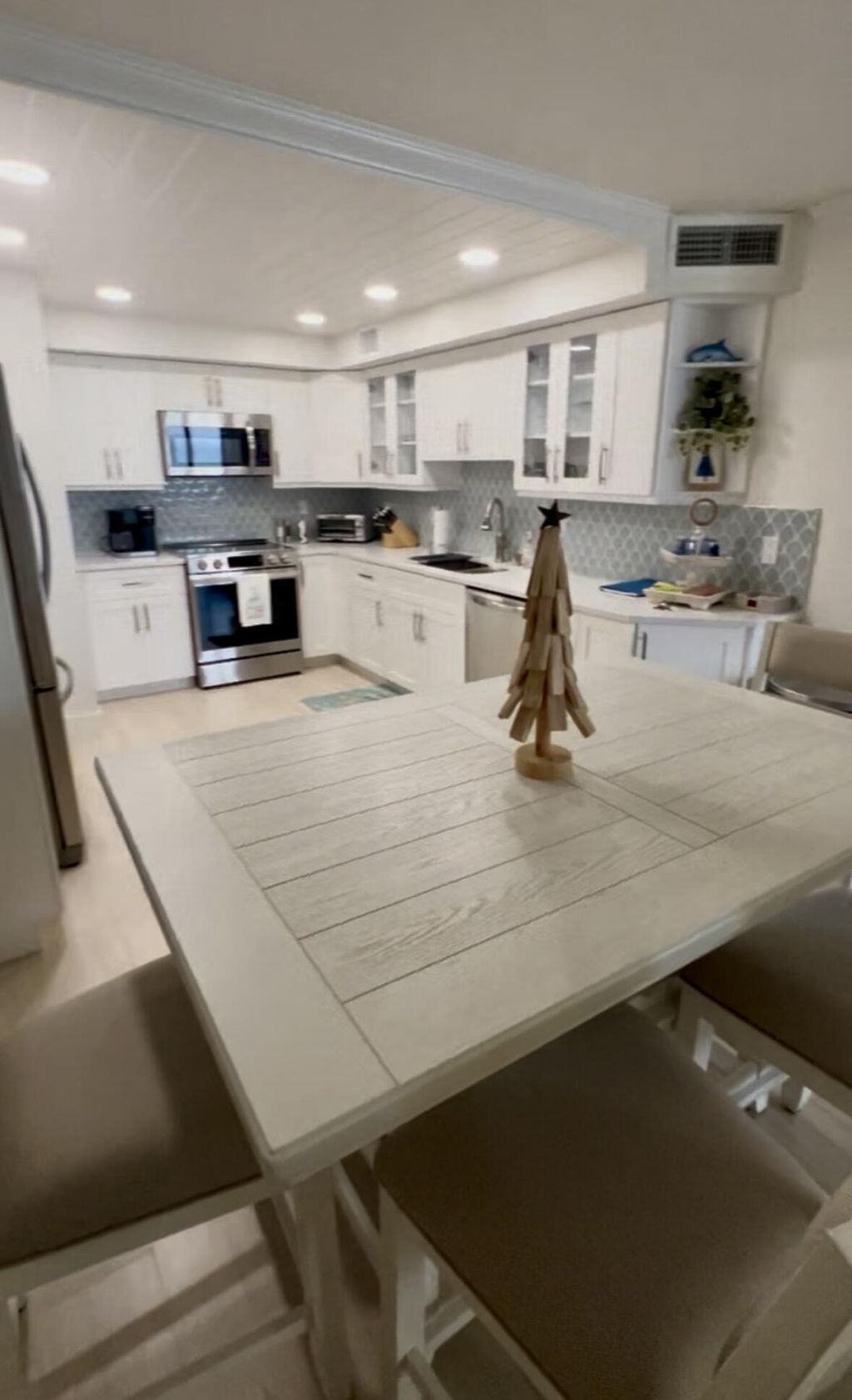 2800 N Ocean Drive, Unit B-14-d, Singer Island, FL 33404 Photo
