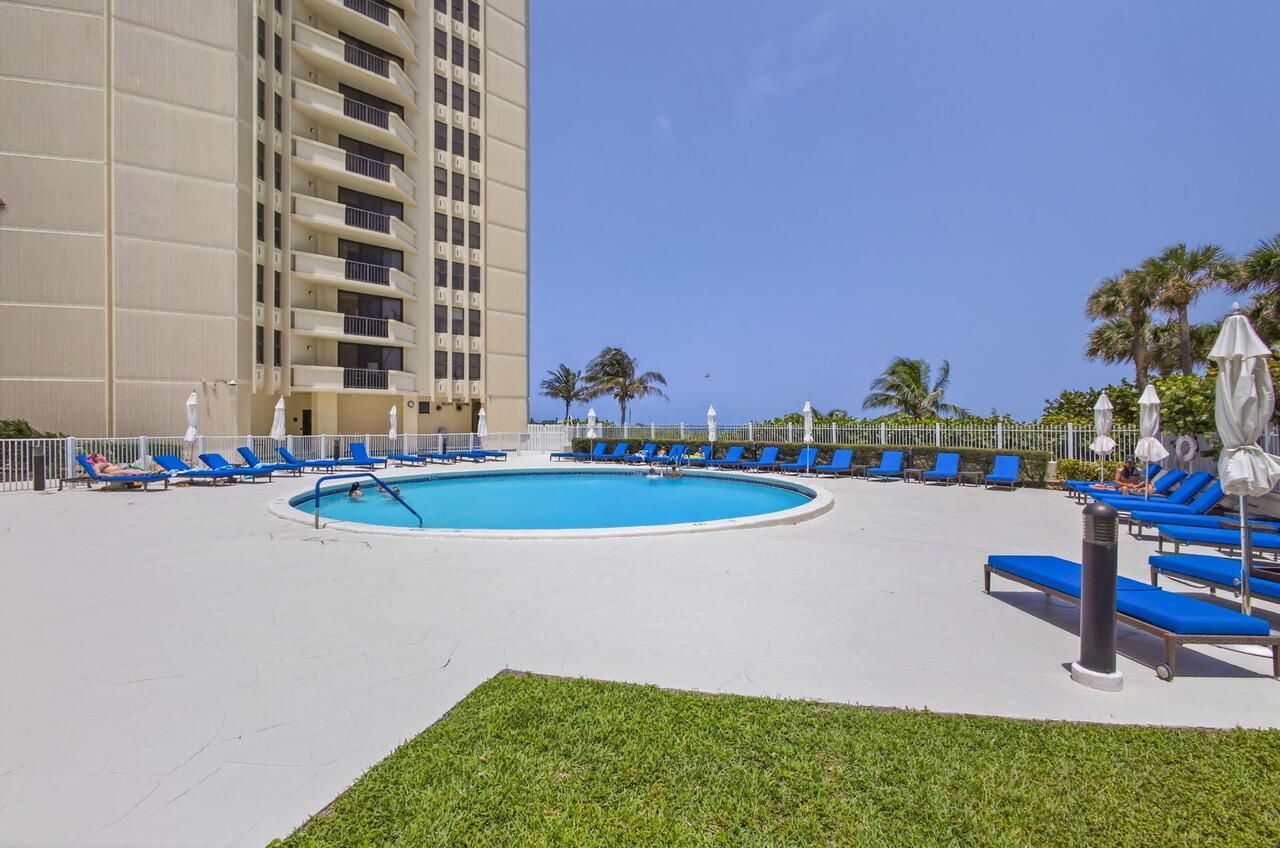 2800 N Ocean Drive, Unit B-14-d, Singer Island, FL 33404 Photo