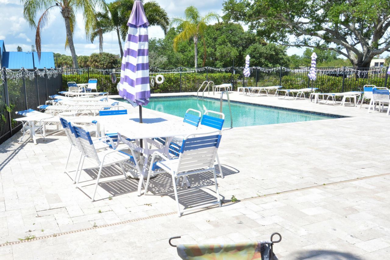1555 NE Beacon Drive, Unit Apt 1006, Jensen Beach, FL 34957 Photo