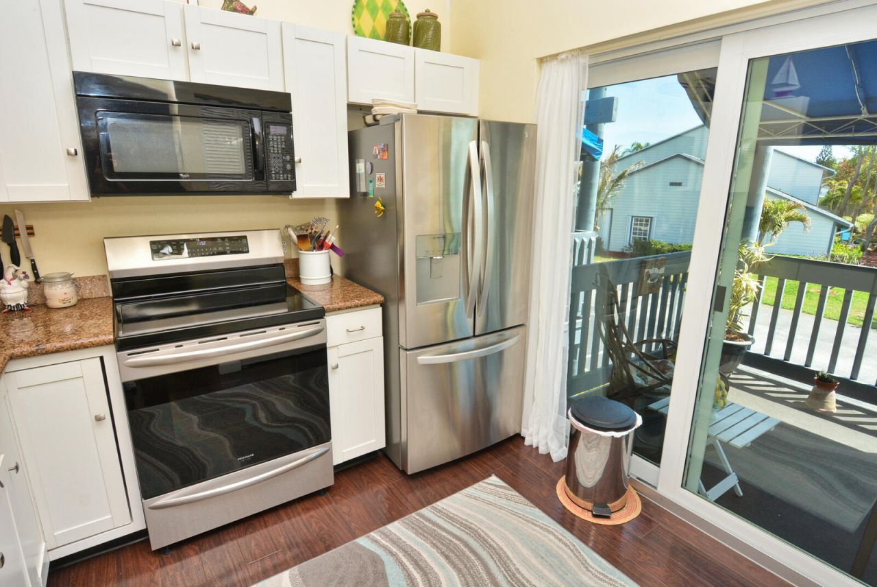 1555 NE Beacon Drive, Unit Apt 1006, Jensen Beach, FL 34957 Photo