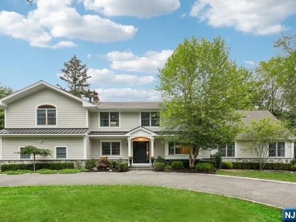1015 High Mountain Road, FRANKLIN LAKES, NJ 07417