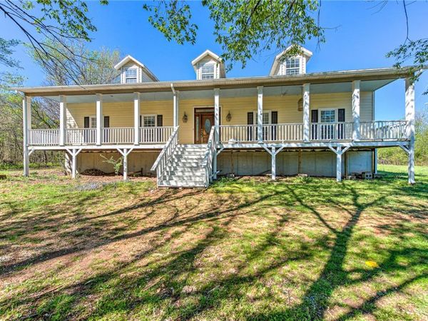 13683 Wet Prairie Road , Gravette, AR 72736