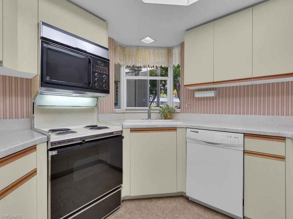 13191 Oakmont Dr, Unit 1, Fort Myers, FL 33907 Photo