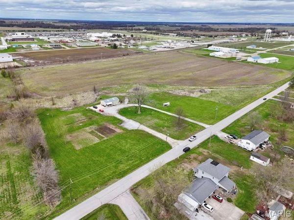 904 E Cleveland Street, Monroe City, MO 63456