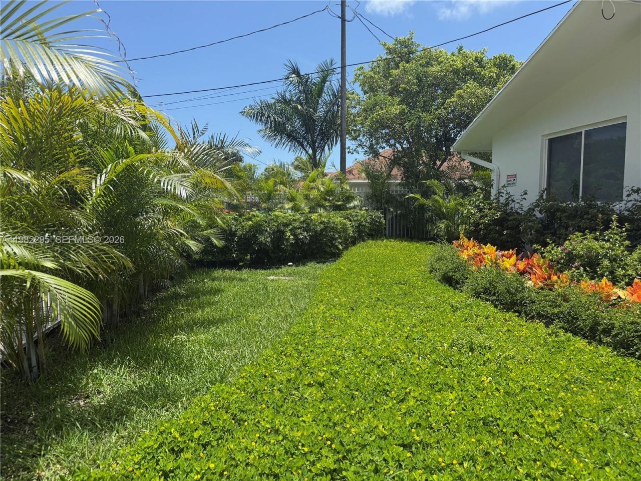 1300 NE 110th St, Unit 8, Miami, FL 33161 Photo