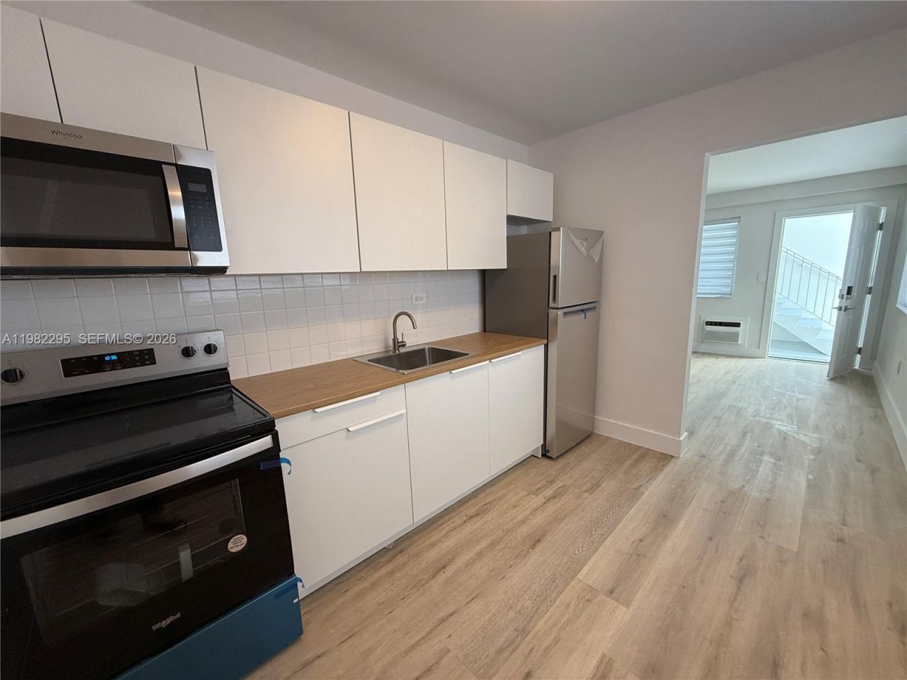 1300 NE 110th St, Unit 8, Miami, FL 33161 Photo