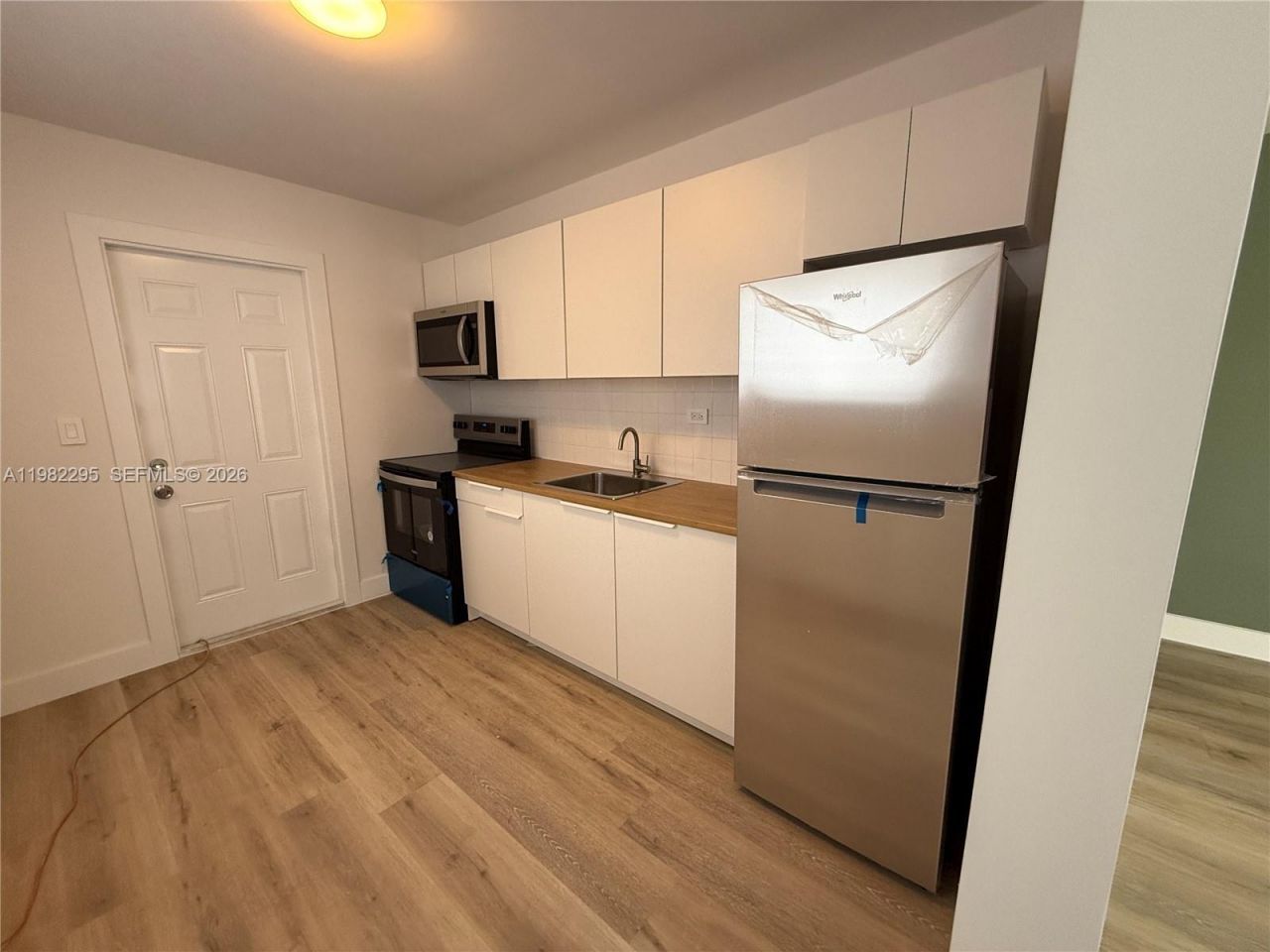 1300 NE 110th St, Unit 8, Miami, FL 33161 Photo