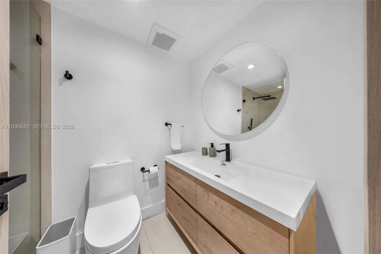 701 Brickell Key Blvd, Unit 1112, Miami, FL 33131 Photo