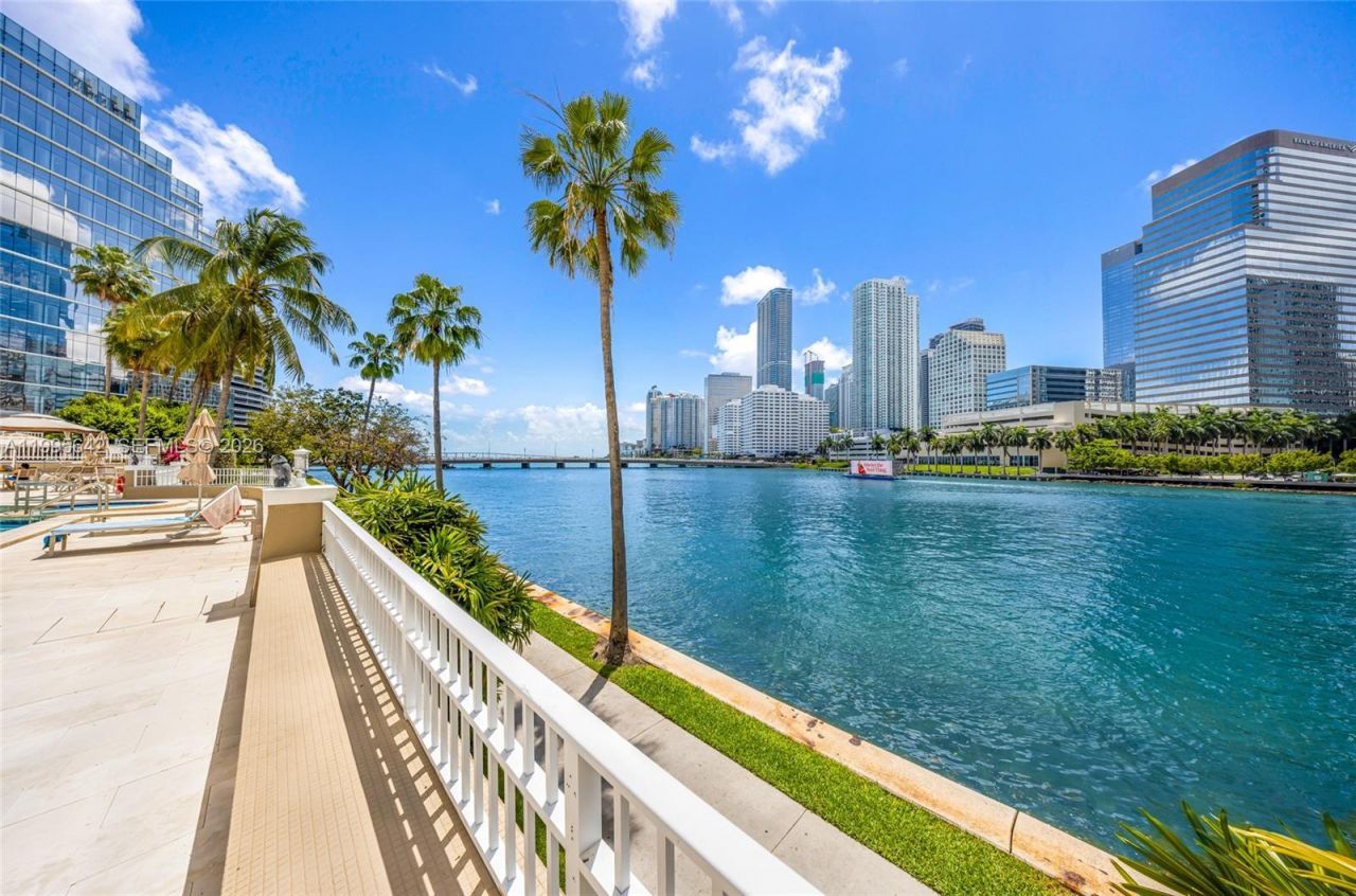 701 Brickell Key Blvd, Unit 1112, Miami, FL 33131 Photo