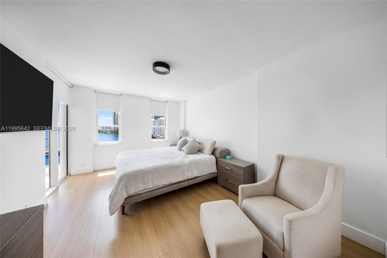 701 Brickell Key Blvd, Unit 1112, Miami, FL 33131 Photo