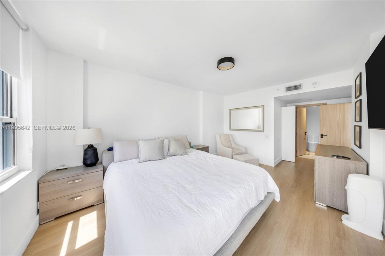 701 Brickell Key Blvd, Unit 1112, Miami, FL 33131 Photo