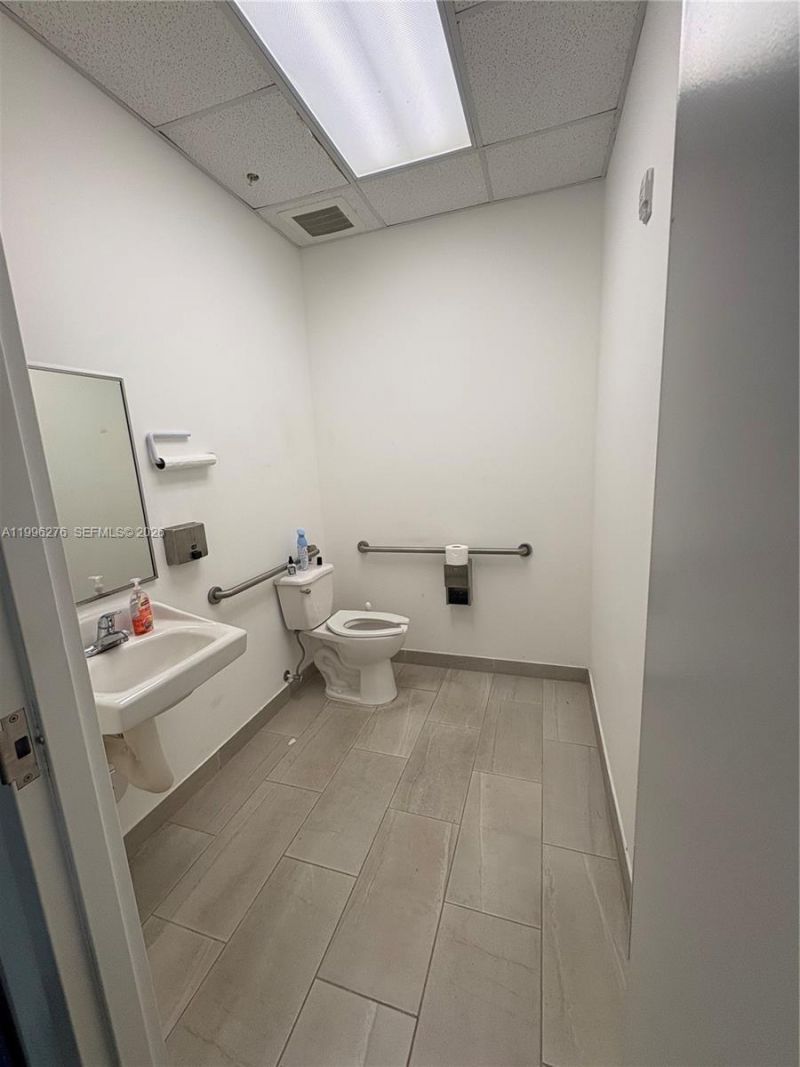 10893 NW 17th St , Unit 130, Sweetwater, FL 33172 Photo