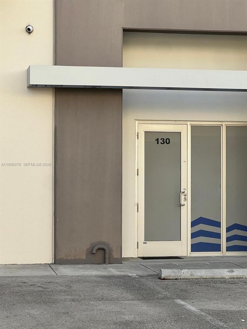 10893 NW 17th St , Unit 130, Sweetwater, FL 33172 Photo