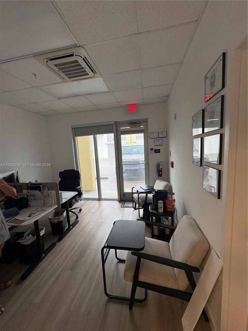 10893 NW 17th St , Unit 130, Sweetwater, FL 33172 Photo