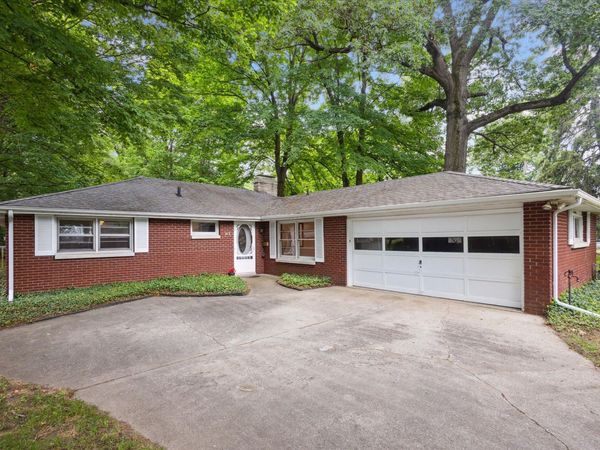 413 S St Joseph Avenue, Niles, MI 49120