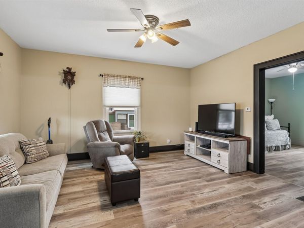 117 E North Street, Winterset, IA 50273