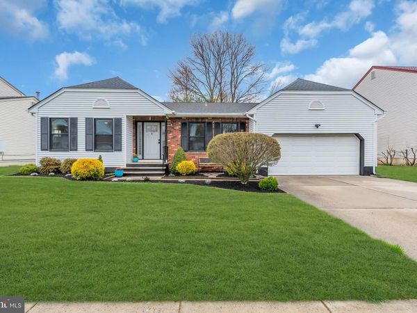 3 LYNN COURT , NORTH BRUNSWICK, NJ 08902