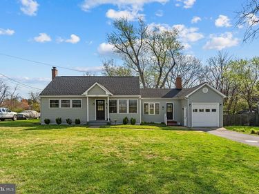 22 JACK ENDERS BOULEVARD, BERRYVILLE, VA 22611