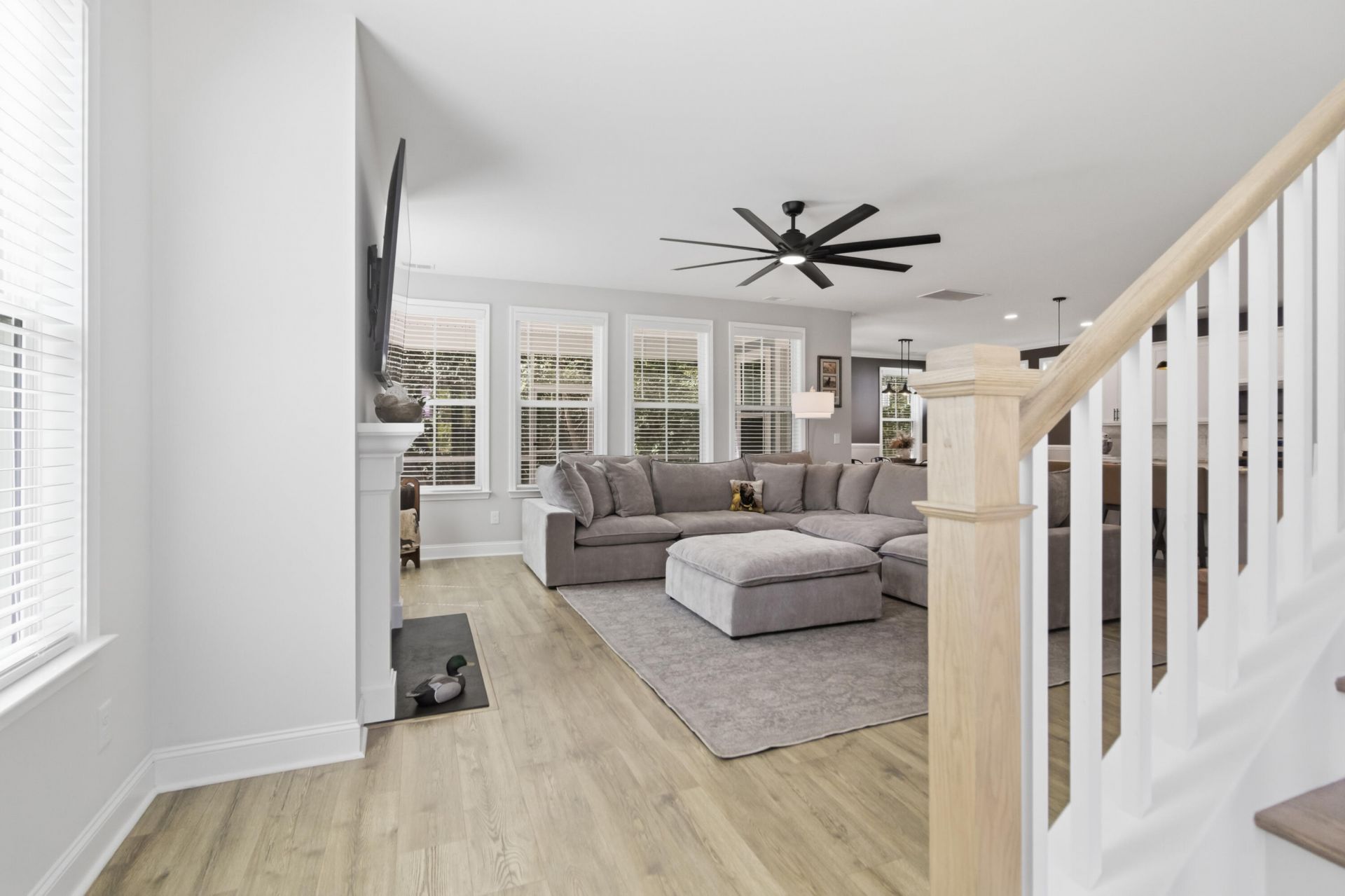 107 Abbey Terrace Road Photo 15