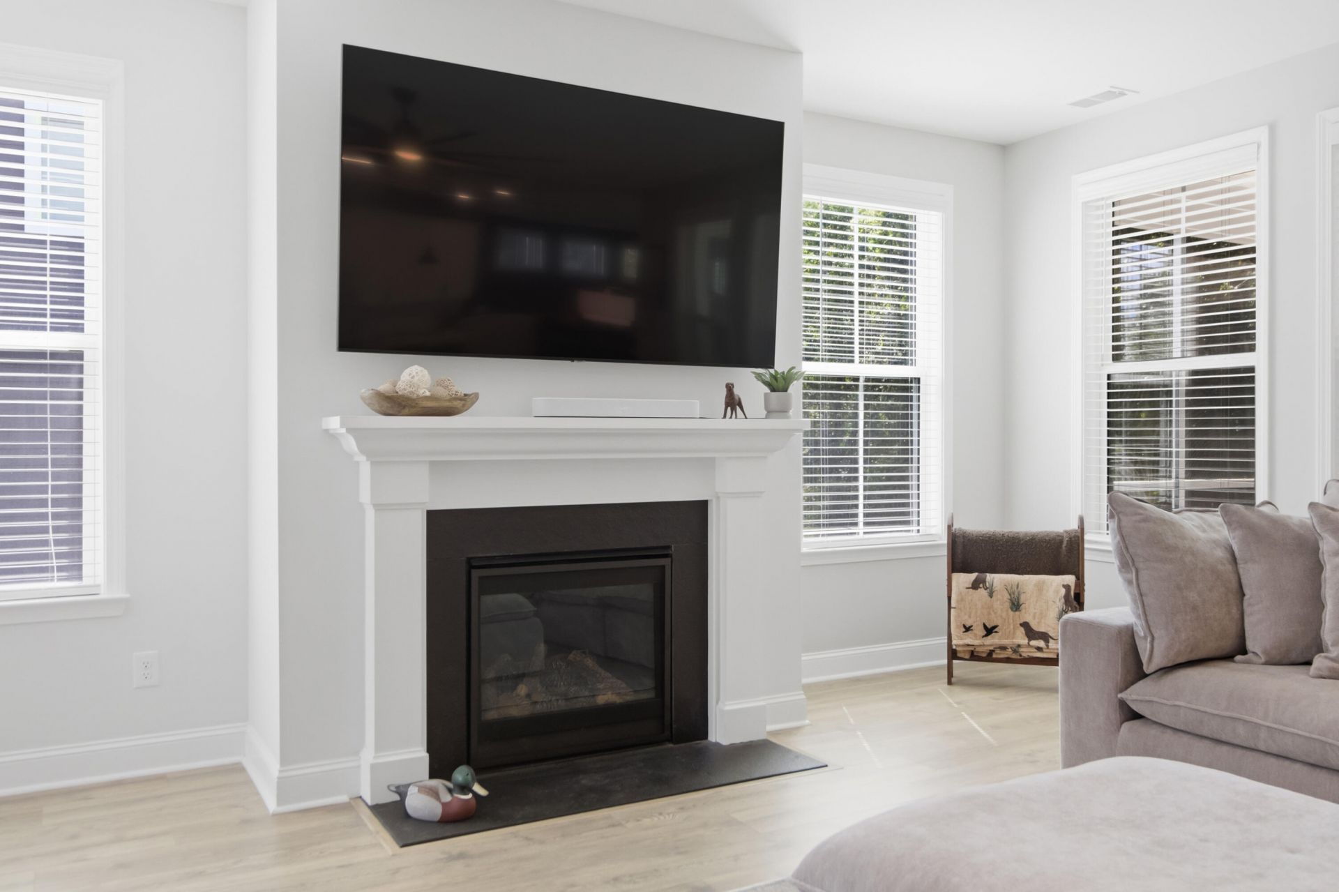 107 Abbey Terrace Road Photo 19