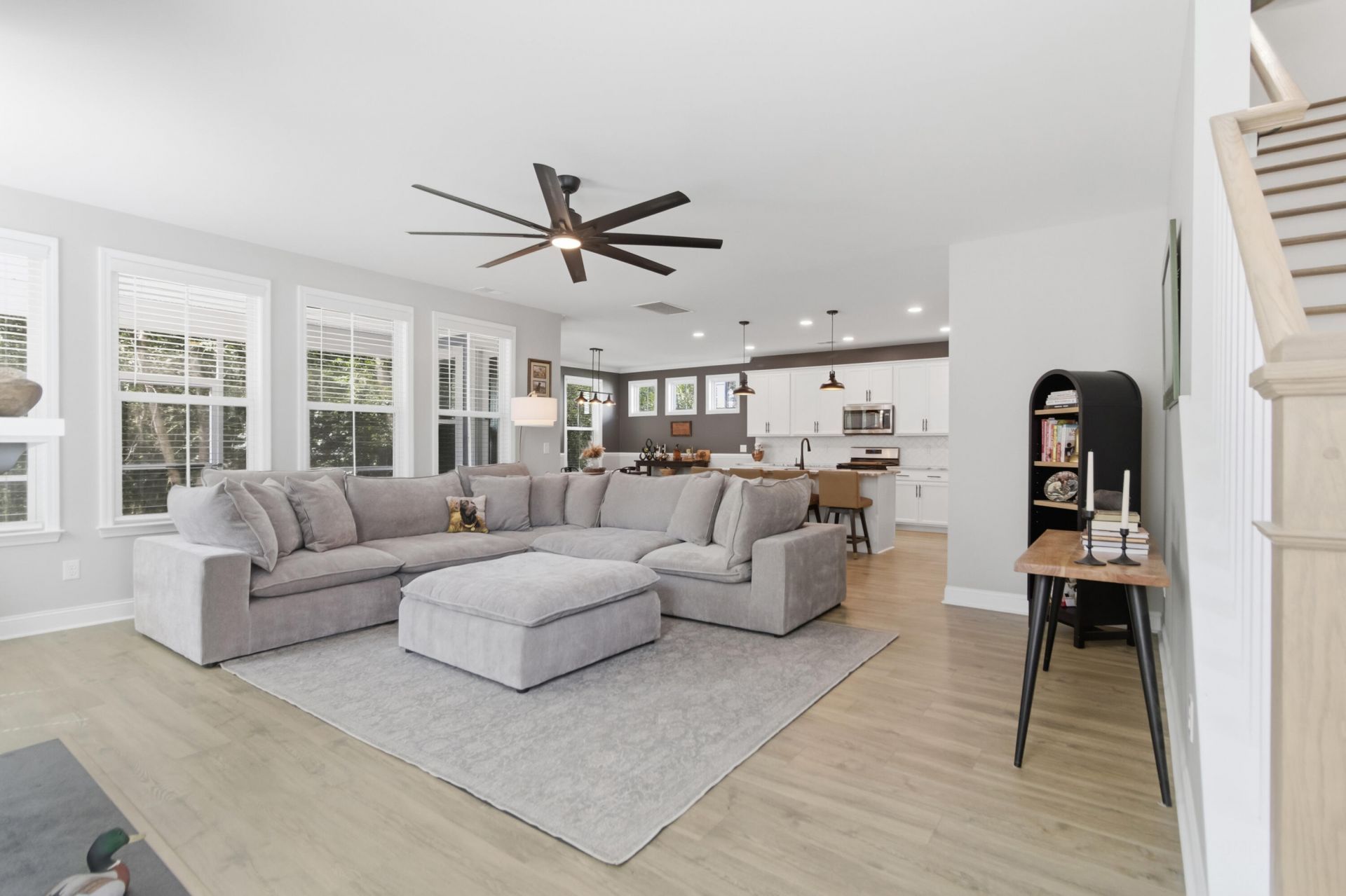 107 Abbey Terrace Road Photo 5