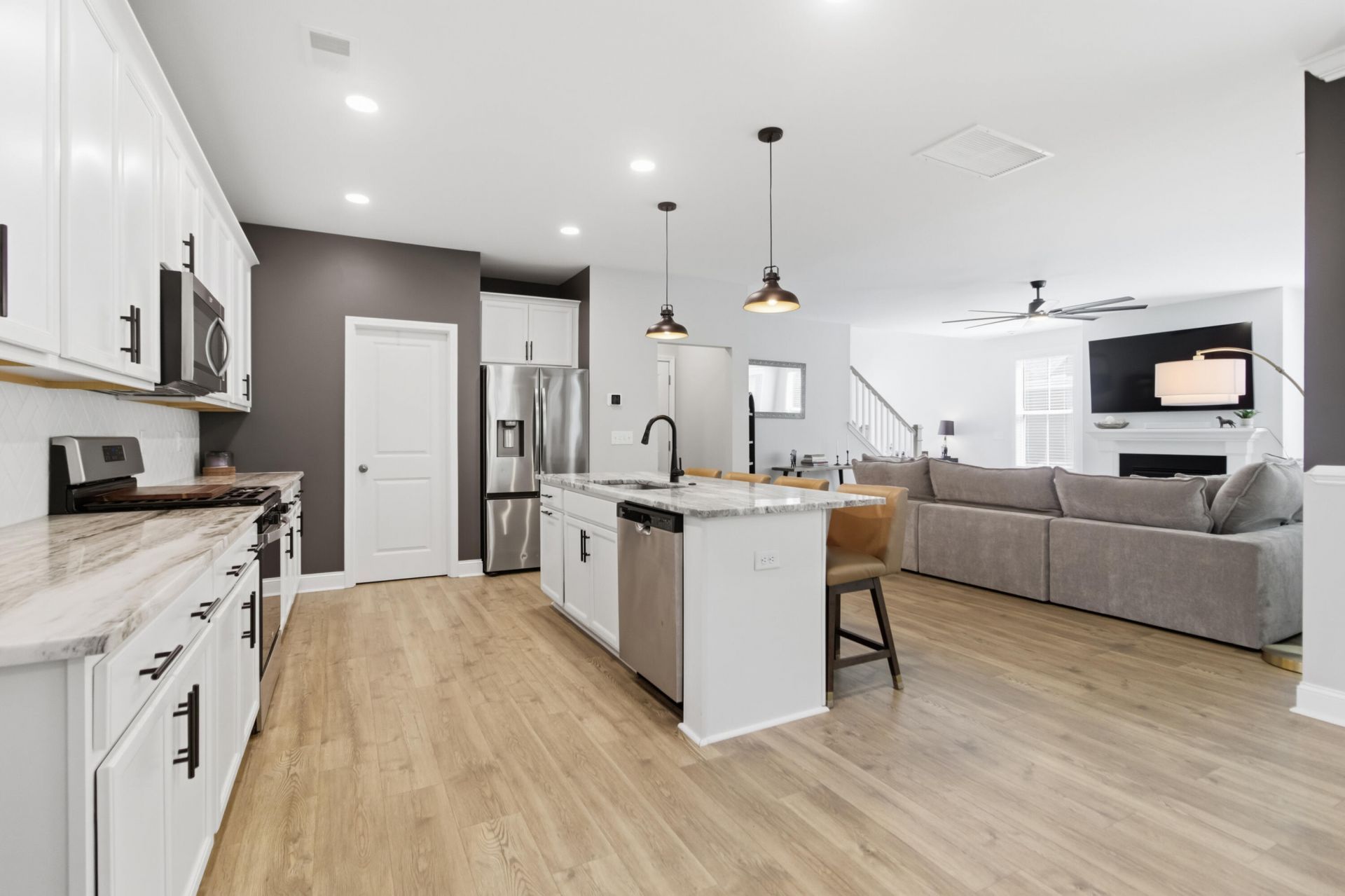 107 Abbey Terrace Road Photo 7