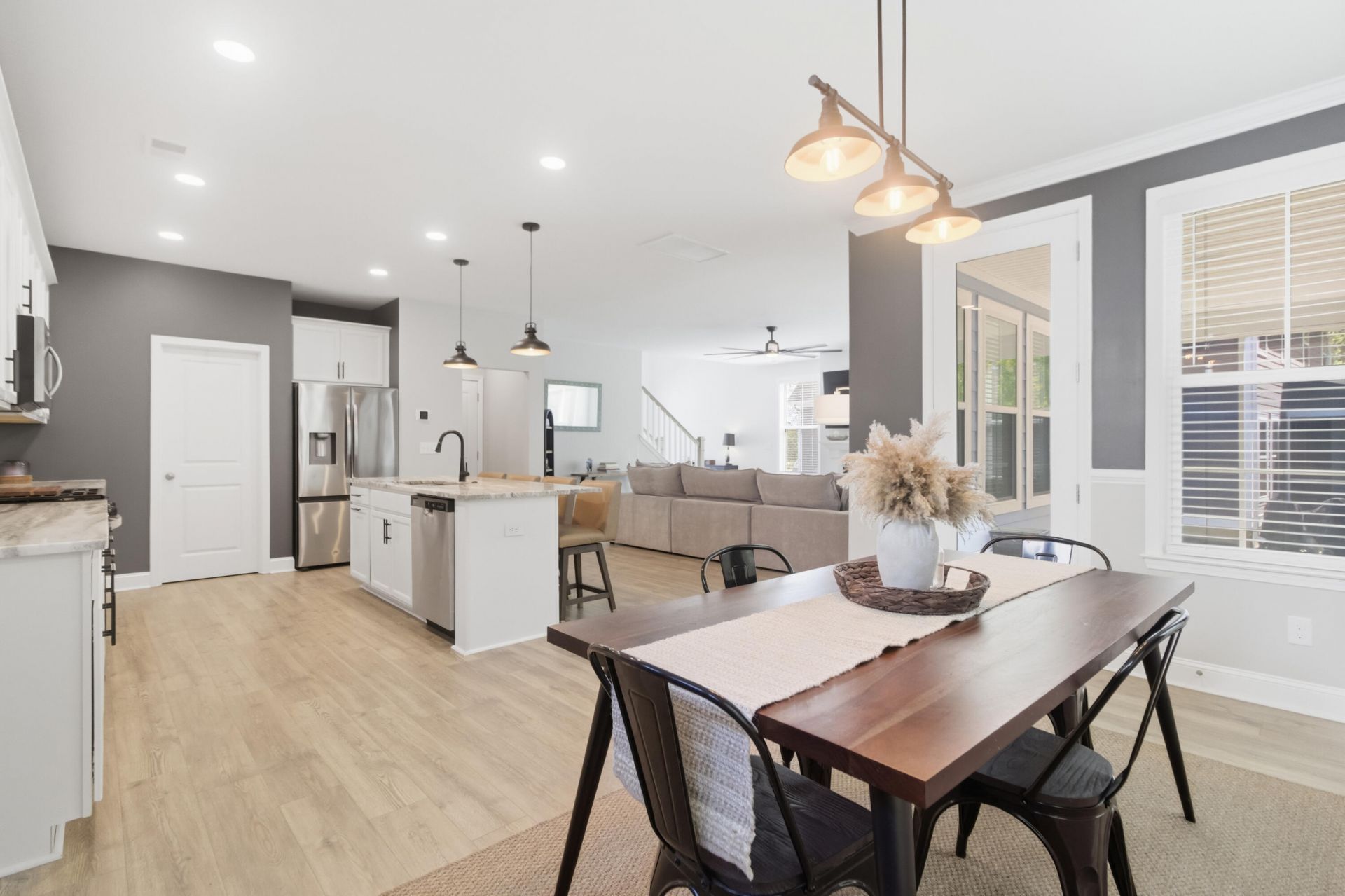 107 Abbey Terrace Road Photo 8