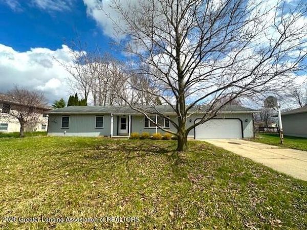 1584 Stonehaven Drive, Holt, MI 48842