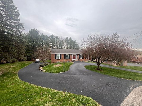 790 White Farm Road, Indiana, PA 15701