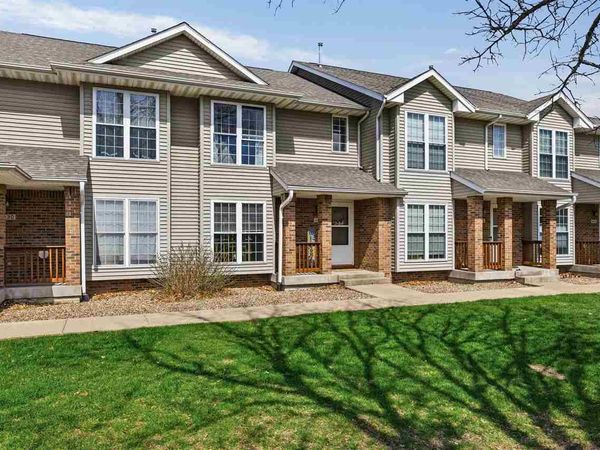 618 Westside Dr, Iowa City, IA 52246