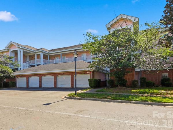 9054 Meadow Vista Road, Charlotte, NC 28213