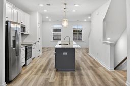 4633 Forest Hills Drive photo 4