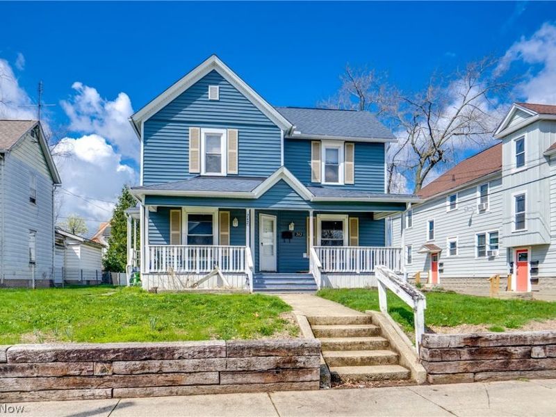 242 5th Street NW, Barberton, OH 44203 Photo 2