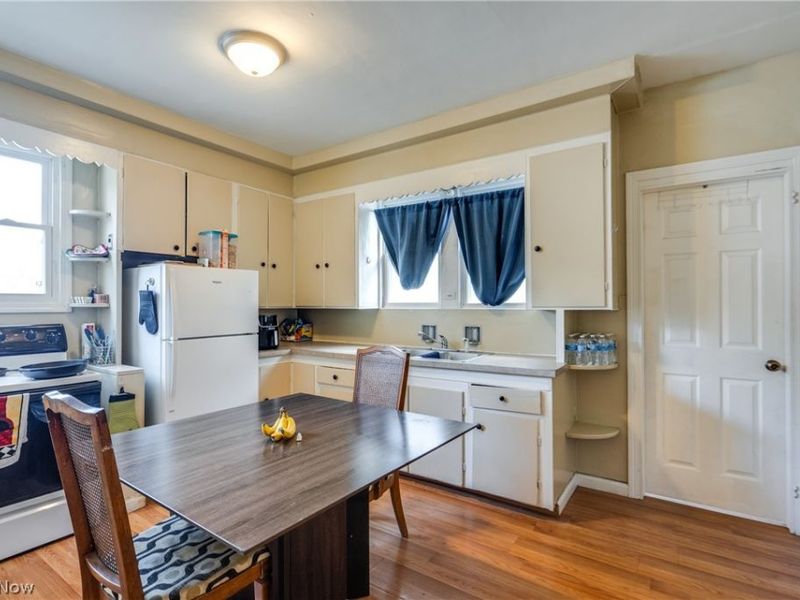 242 5th Street NW, Barberton, OH 44203 Photo 9